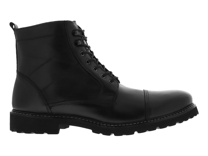 Botina casual para hombre en piel color negro con agujetas y suela track.