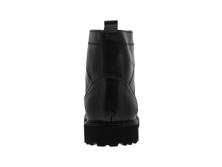 Botina casual para hombre en piel color negro con agujetas y suela track.