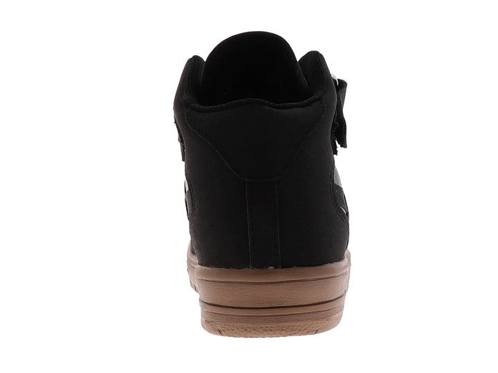 Tenis PANAM color negro con suela café, cordones y correa ajustable en el tobillo.