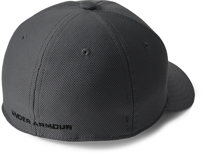 Gorra deportiva Under Armour en color gris grafito con logotipo negro frontal y visera curva.