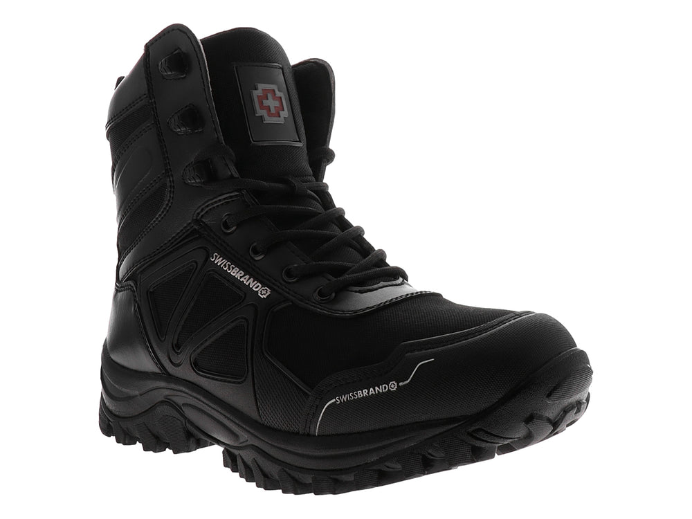 Bota alta color negro de la marca Swissbrand con suela rugosa y materiales sintéticos.