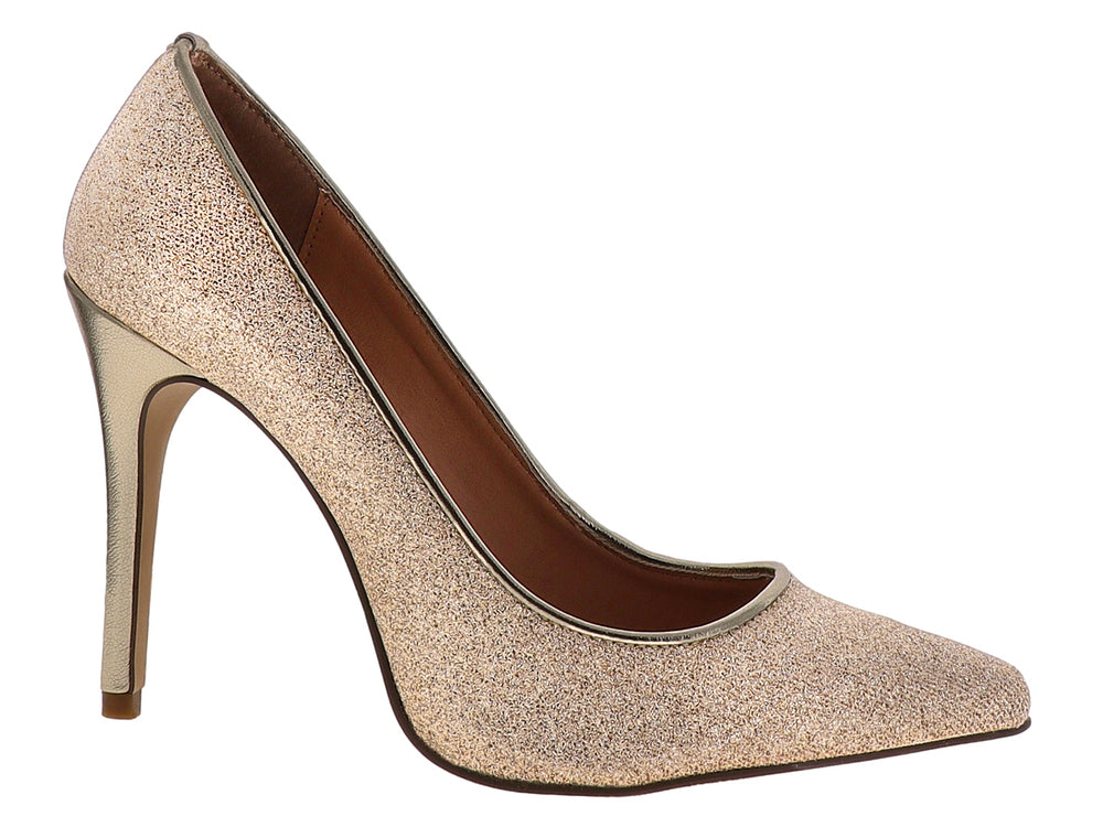 Zapato de tacón alto color mercurio con acabado brillante y punta redondeada para mujer.