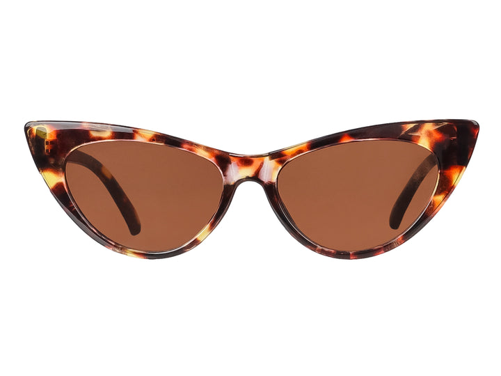 Lentes de sol estilo ojo de gato con armazón en patrón de carey y cristales color marrón.