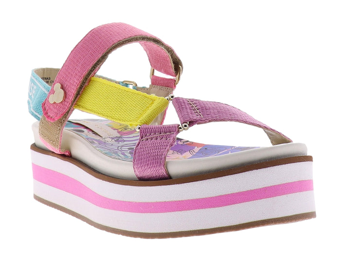 Sandalia de plataforma multicolor para niña con correas en rosa, amarillo y azul y suela blanca y rosa.