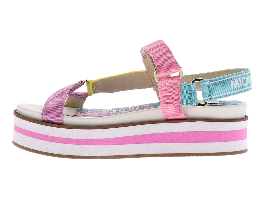 Sandalia de plataforma multicolor para niña con correas en rosa, amarillo y azul y suela blanca y rosa.