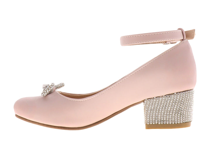 Zapato rosa con tacón cuadrado brillante y moño decorativo en la punta.