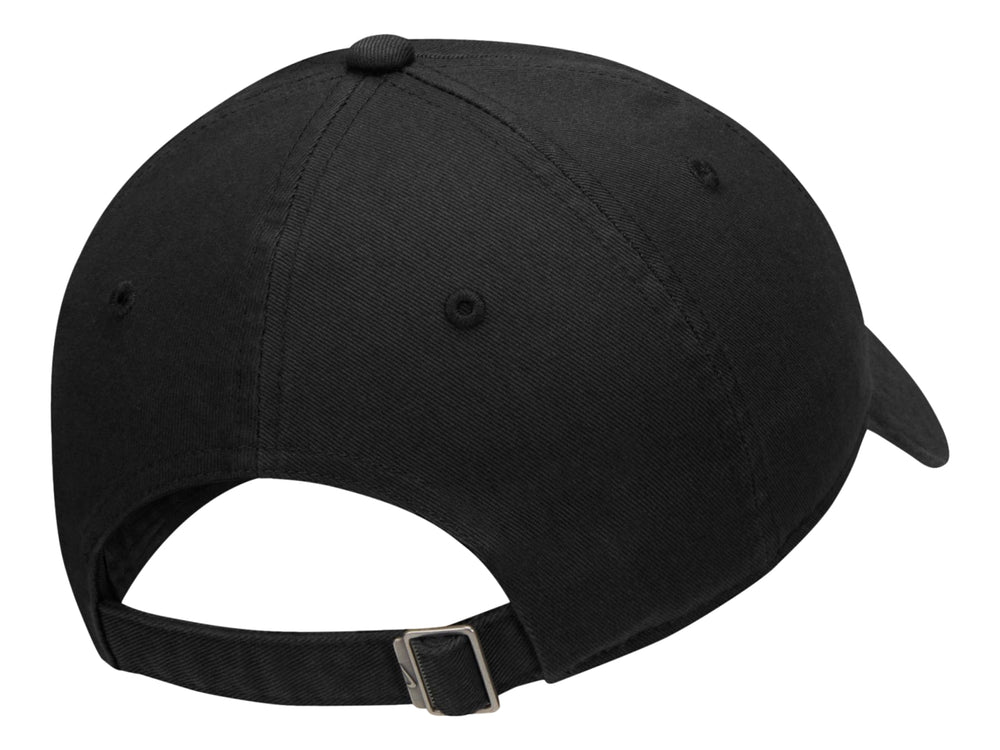 Gorra Nike Futura Classic en color negro con logotipo blanco bordado al frente.