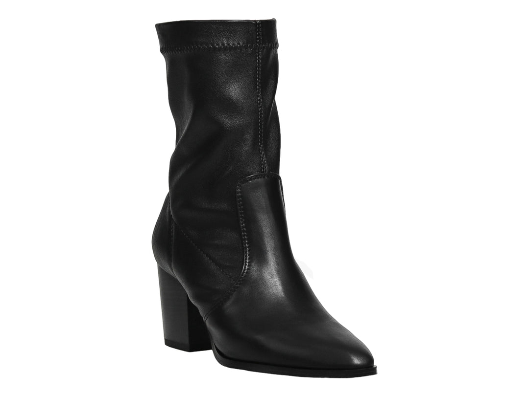 Botín negro de vestir para mujer con tacón cuadrado y caña flexible en material sintético liso.