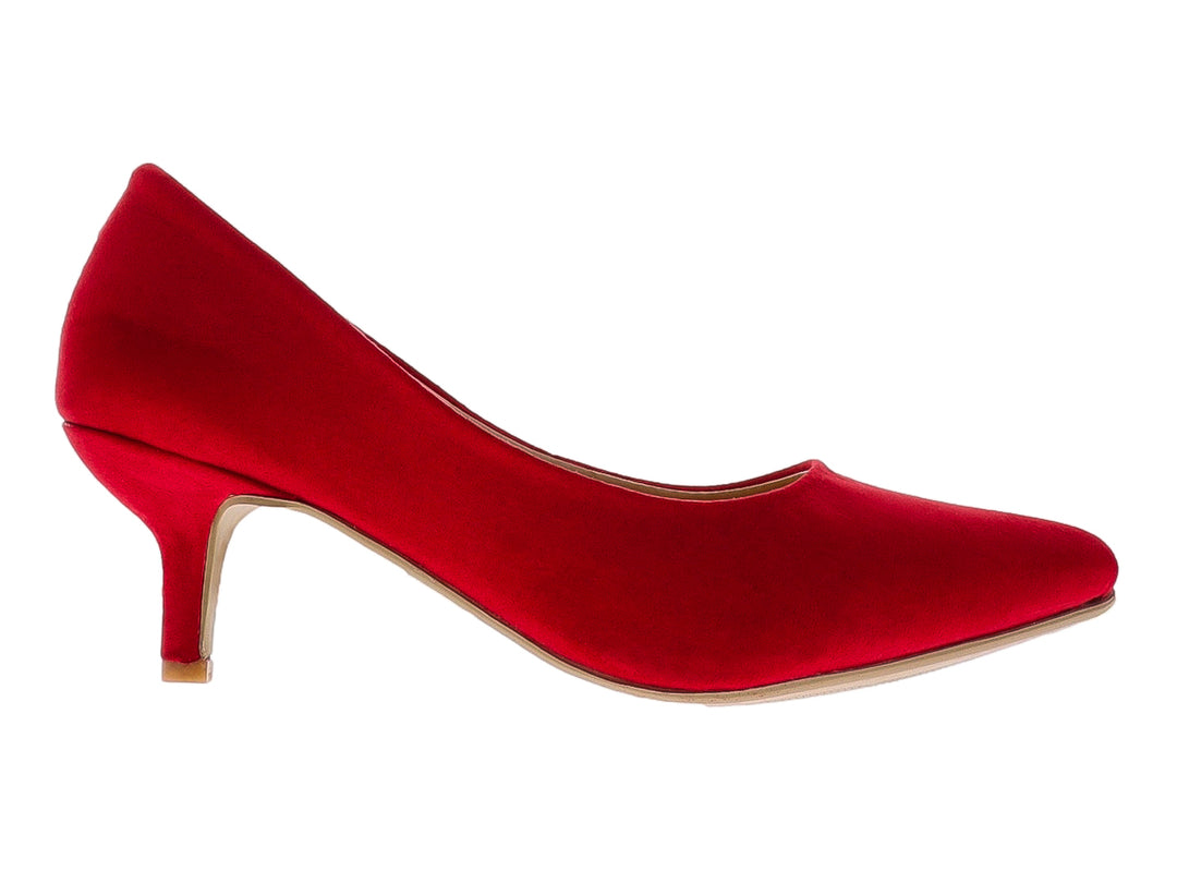 Zapato de tacón color rojo con acabado satinado y punta redonda para mujer.
