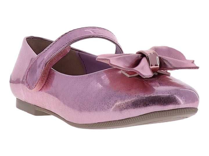 Zapato plano para Niña en color rosa pastel con moño decorativo y correa ajustable.