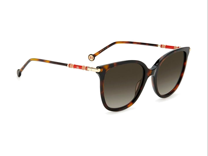 Lentes de sol Carolina Herrera para mujer en color marrón carey con detalles dorados y rojos en las varillas.