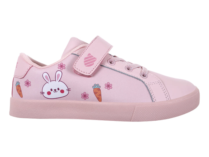 Tenis K-SWISS color rosa para niña con diseño de conejo y flores, cierre de agujetas y correa de velcro.
