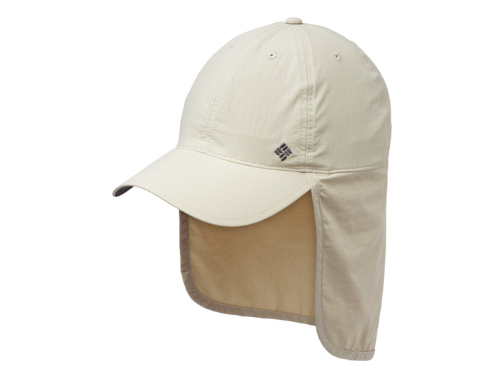 Gorra Columbia color khaki con visera y protector posterior para el cuello y orejas.