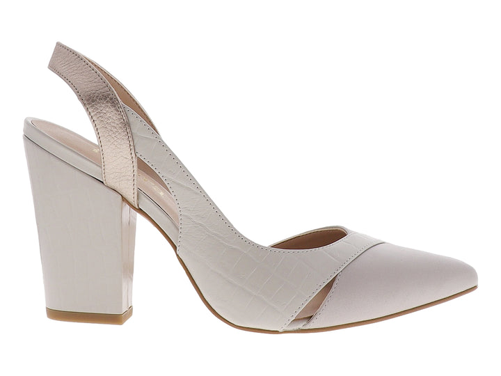 Zapato de tacón alto color ostión con textura de piel de caimán y correa en oro rosado para mujer.