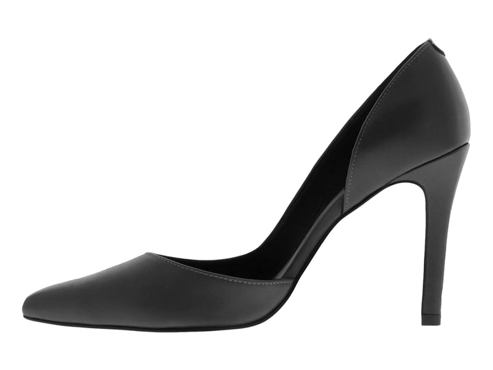 Zapato de tacón alto estilo stiletto en color gris oscuro con acabado mate y punta cerrada.