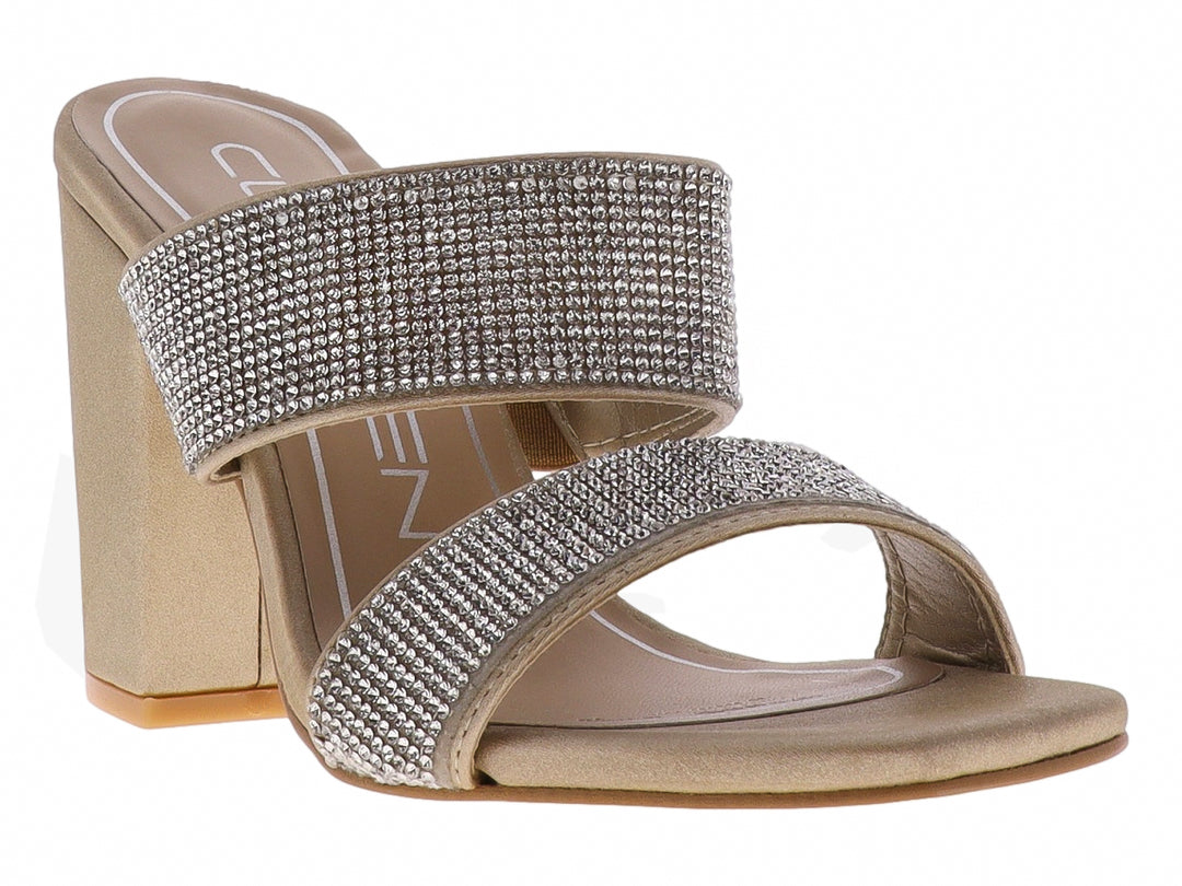 Sandalia color oro con tacón cuadrado y dos bandas decoradas con pedrería brillante para mujer.