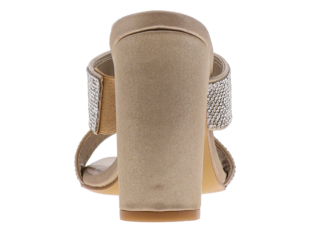 Sandalia color oro con tacón cuadrado y dos bandas decoradas con pedrería brillante para mujer.