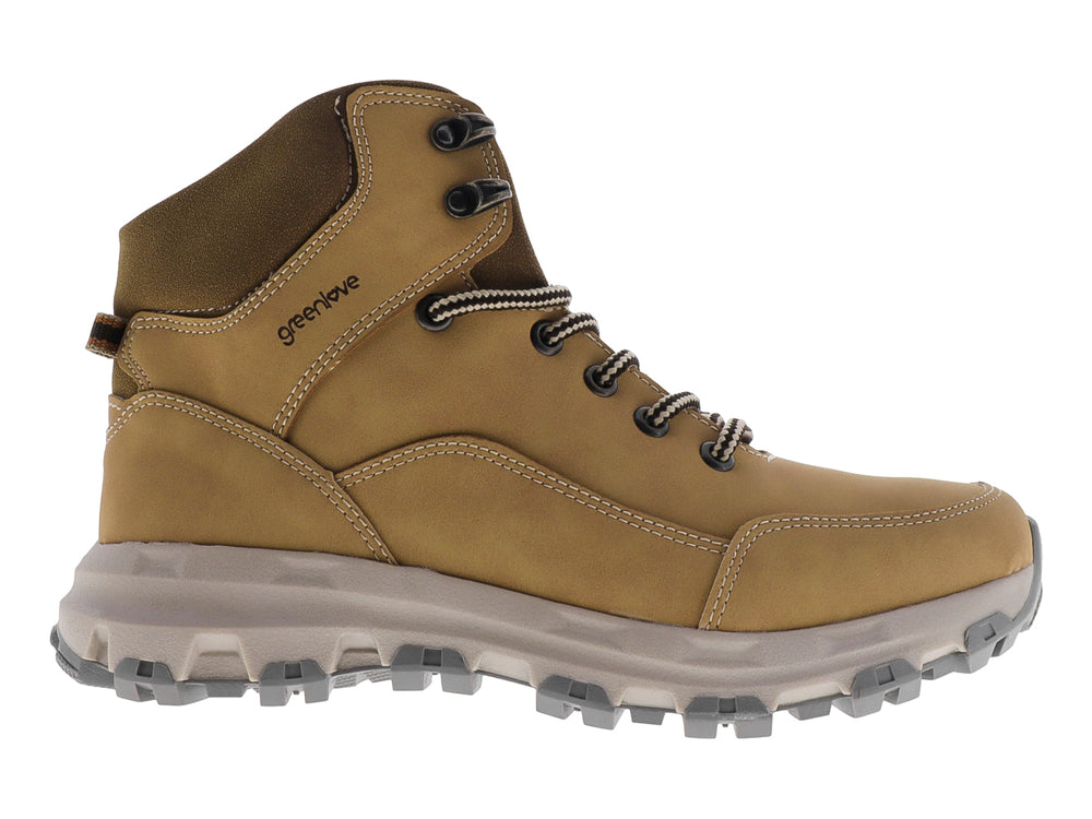 Botas Green Love color miel de nobuck con suela gris y cordones bicolor.