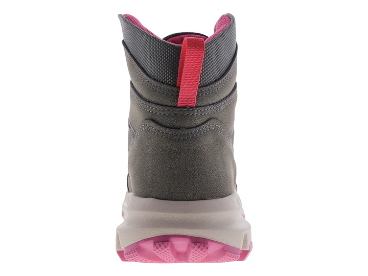 Botas deportivas Green Love en color gris con detalles y suela en rosa, diseñadas para senderismo.