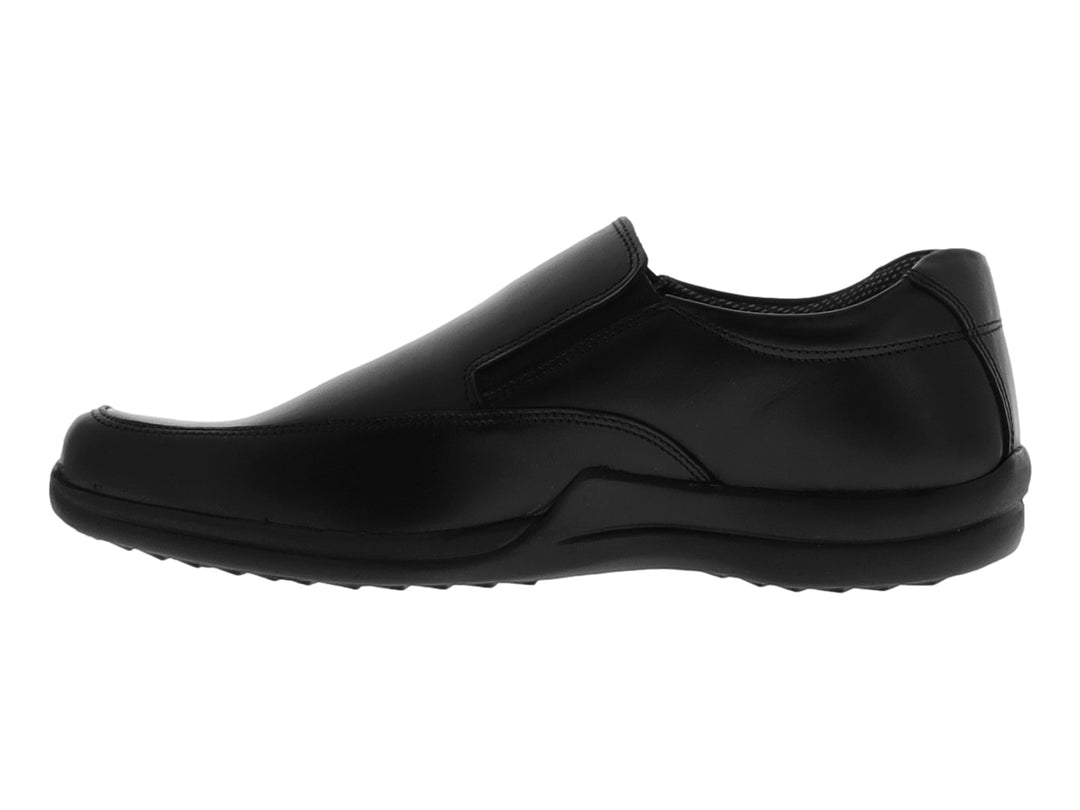 Zapato casual slip-on para hombre en color negro con acabado liso y suela cómoda.