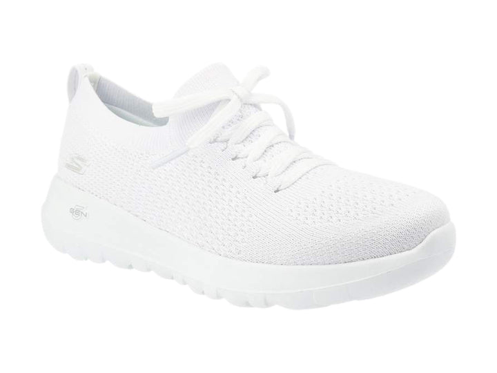 Tenis deportivos Skechers para mujer en color blanco con tejido transpirable y cordones.