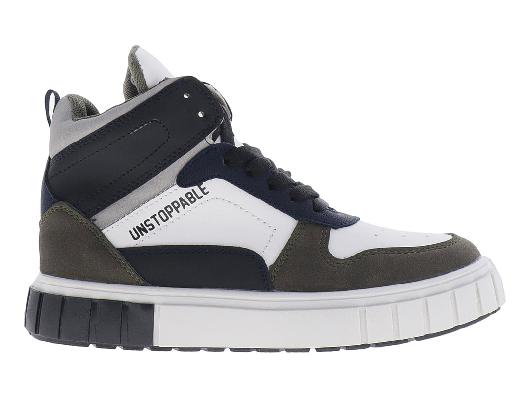 Tenis tipo bota para niño en colores blanco, verde olivo y azul marino con suela blanca robusta.