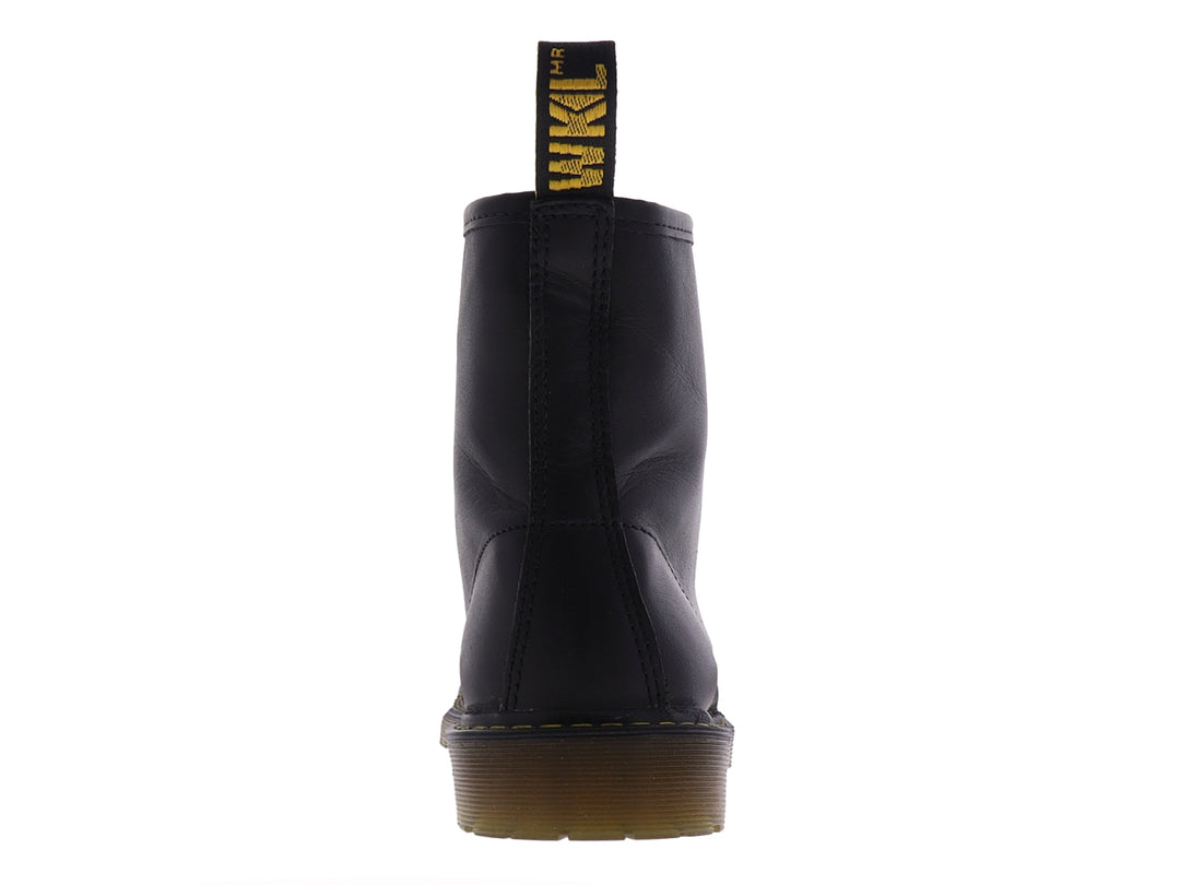 Botas Marco Delli modelo Montana en color negro de cuero liso con agujetas y suela robusta.