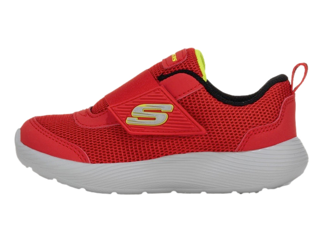 Tenis deportivos Skechers para niño en color rojo con suela blanca y detalles en negro y amarillo.