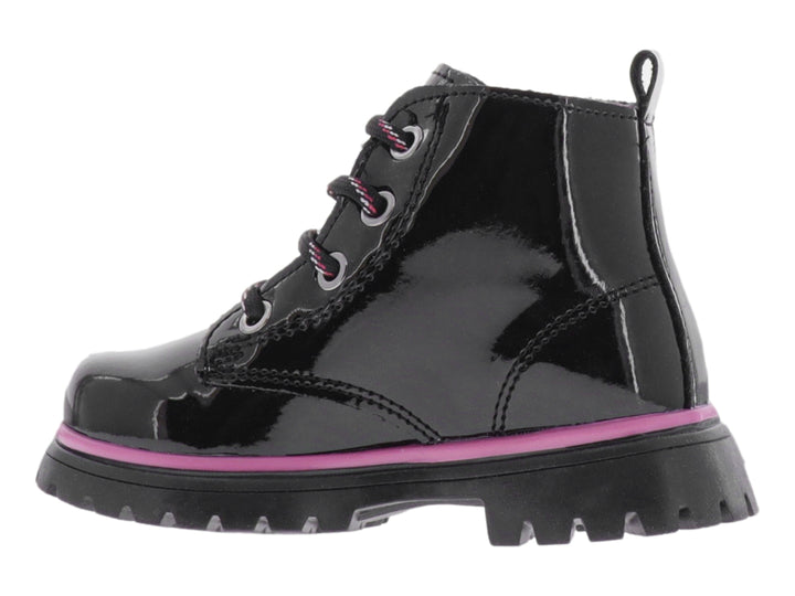Bota negra de charol con detalles en rosa y suela track.