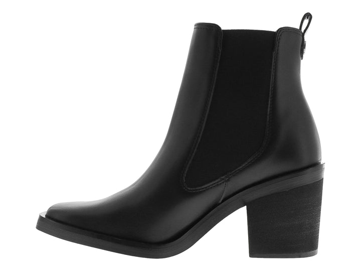Botín negro para mujer con tacón cuadrado y panel elástico lateral.