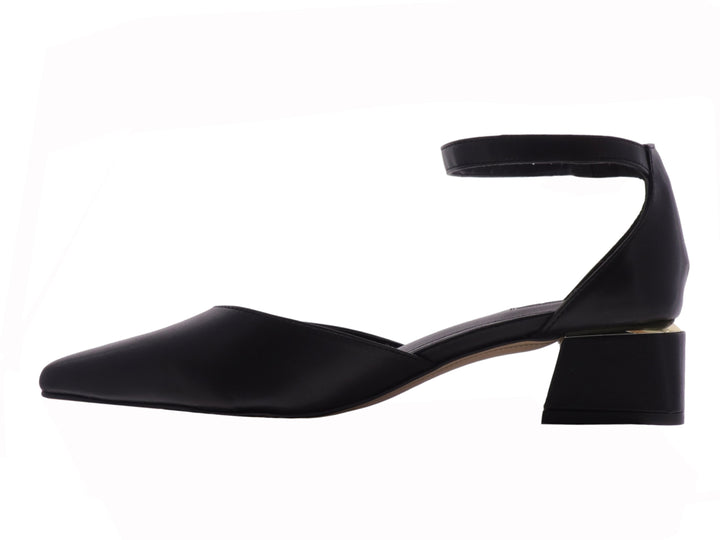 Zapatilla casual color negro con tacón cuadrado y correa al tobillo para mujer