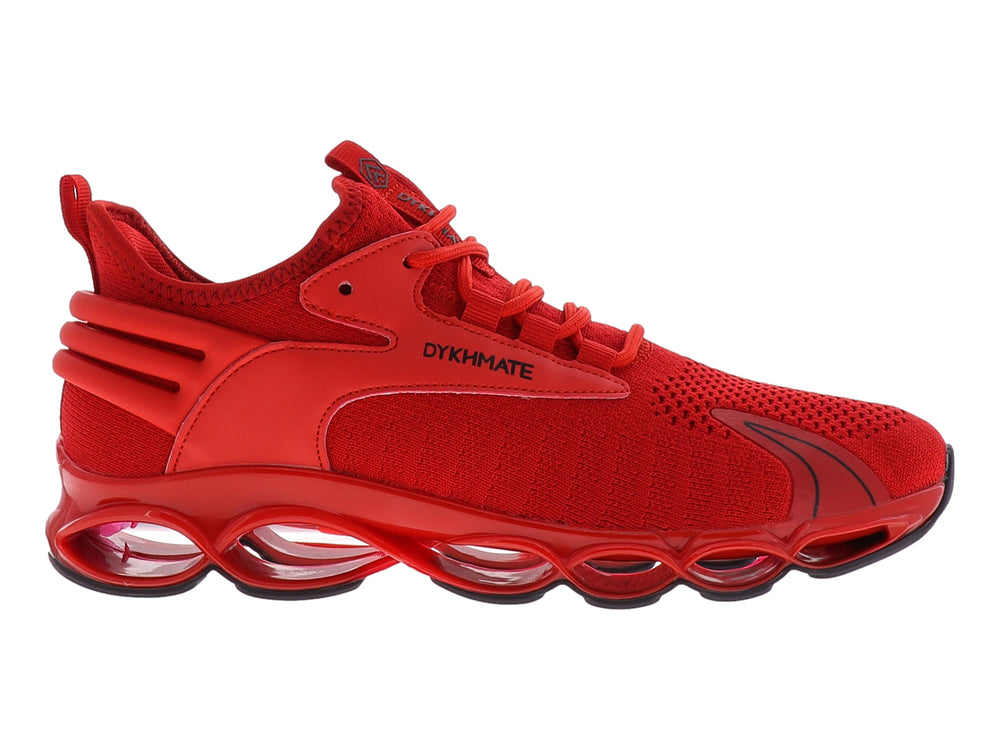Tenis de baloncesto marca DYKHMATE en color rojo con suela negra y diseño ergonómico.