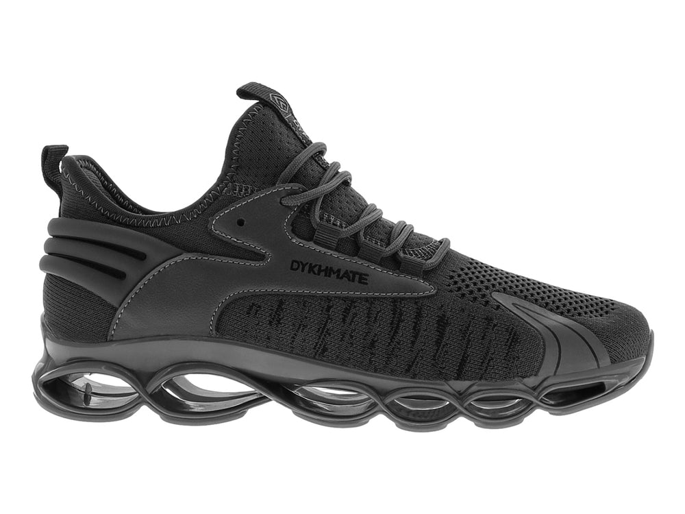 Tenis de baloncesto DYKHMATE en color gris oscuro con suela innovadora de círculos huecos y parte superior de tela.