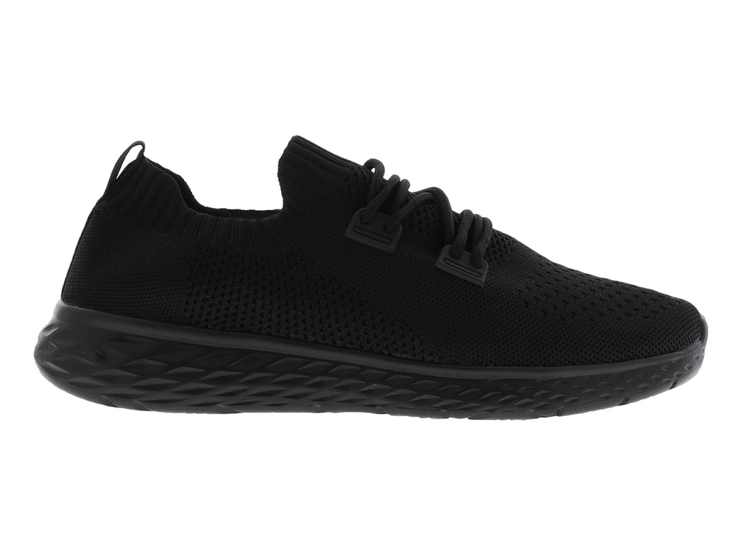 Tenis de baloncesto color negro con tejido transpirable y suela texturizada.