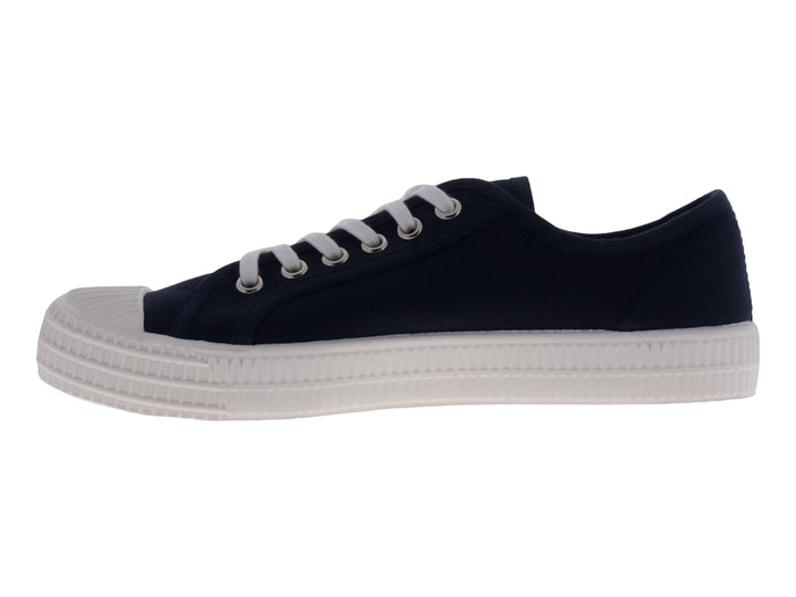 Tenis casuales para niño en color azul marino con suela y cordones blancos.