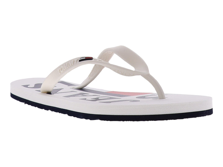 Sandalias Tommy Hilfiger blancas con suela azul marino y tiras sintéticas.
