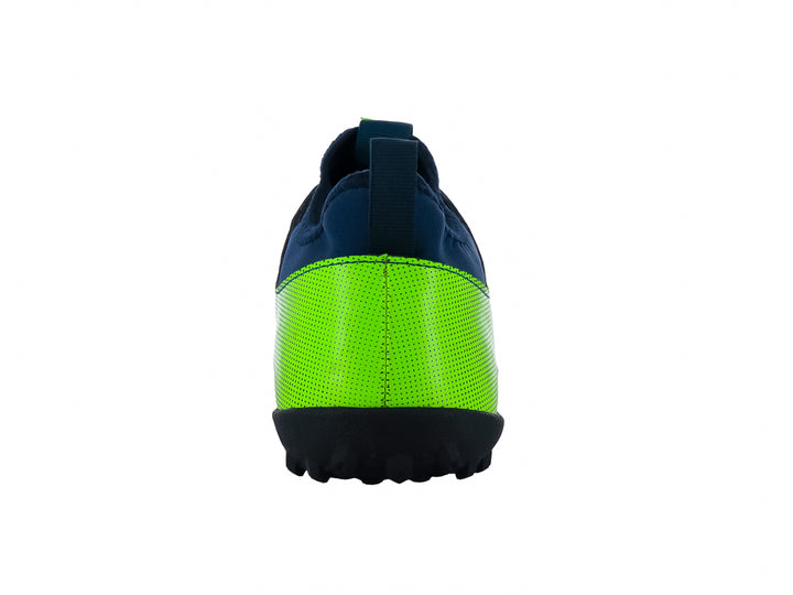 Zapato de fútbol Leon Trucco color marino con detalles en verde neón y suela para turf.