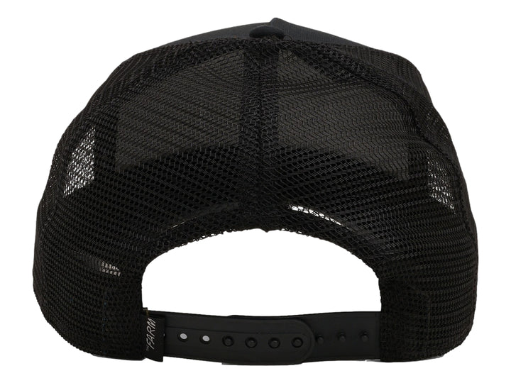 Gorra Goorin Bros blanca y negra con parche frontal de leopardo y malla trasera.