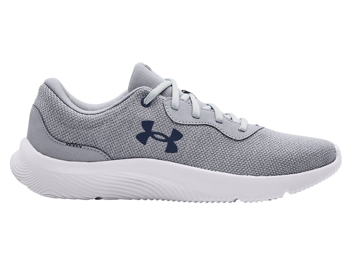 Tenis deportivos Under Armour Mojo 2 color gris con suela blanca y logo azul.
