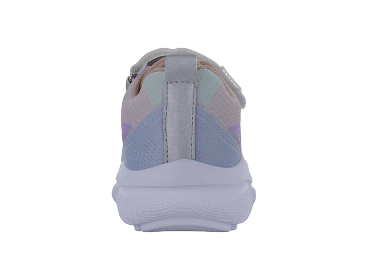 Tenis deportivos infantiles multicolor en tonos pastel con cierre de velcro y suela blanca.