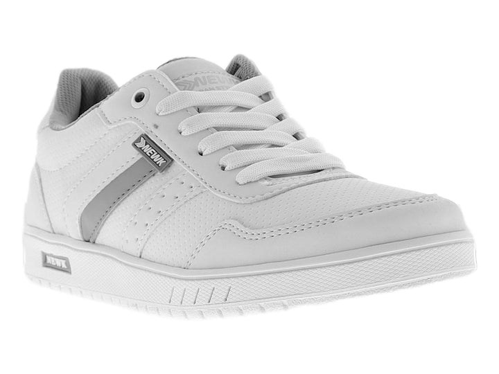 Tenis blancos NEWK para Niño con detalles en gris y suela blanca.
