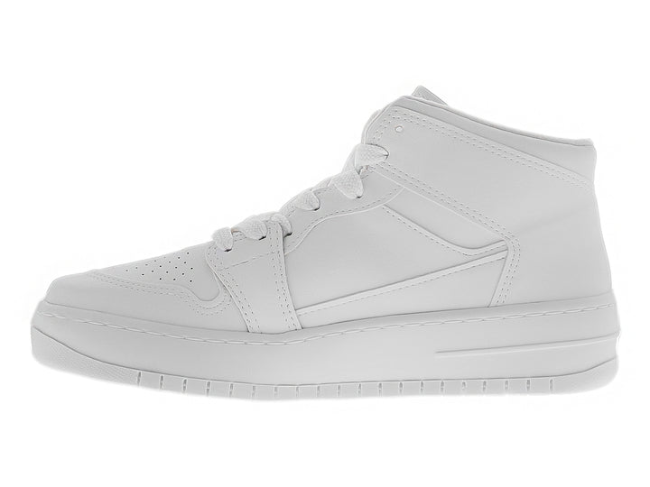 Tenis Vizzano color blanco con detalles dorados, diseño casual y suela plana sobre fondo blanco.