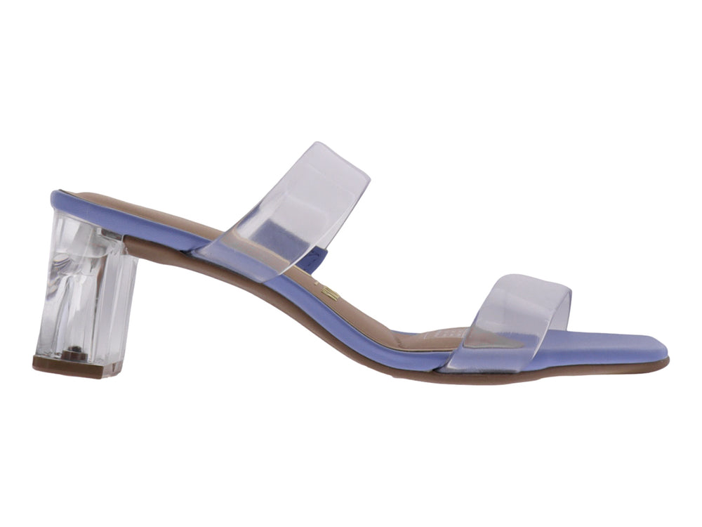 Sandalia Vizzano de tacón cuadrado transparente con tiras de PVC cristal y suela azul.