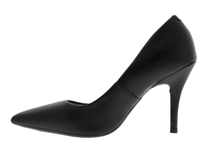 Zapato de tacón alto color negro con punta fina y acabado mate para mujer.