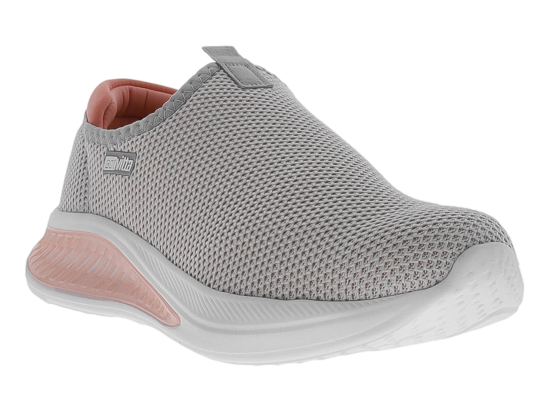 Tenis Actvitta para mujer color gris con detalles en coral, estilo slip-on con tejido de malla.