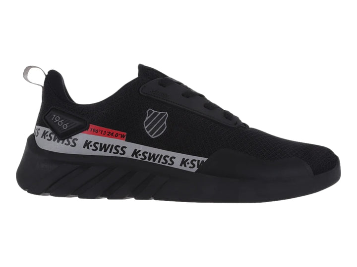 Tenis K-SWISS FORCE X color negro con banda blanca y detalles rojos, diseño deportivo de corte bajo.