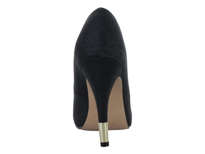Zapato de tacón alto color negro con un detalle dorado en la base del tacón, estilo elegante para mujer.