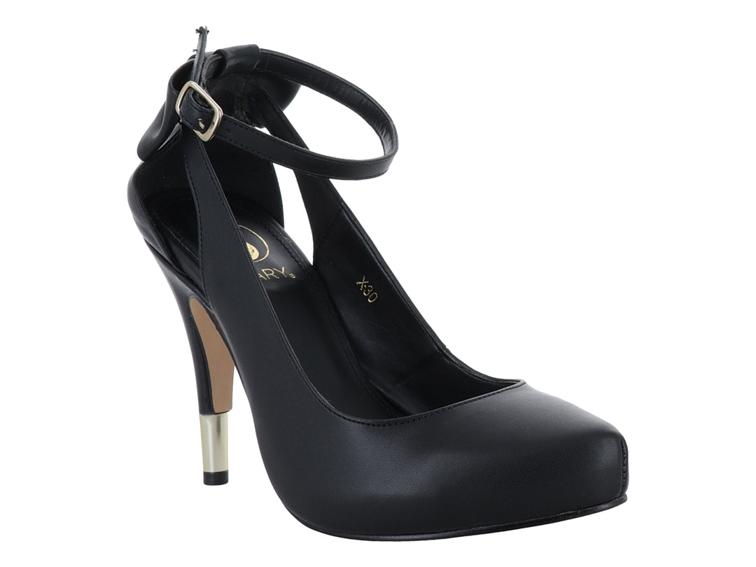 Zapato de tacón alto negro con plataforma, correa al tobillo y detalle dorado en la base del tacón.