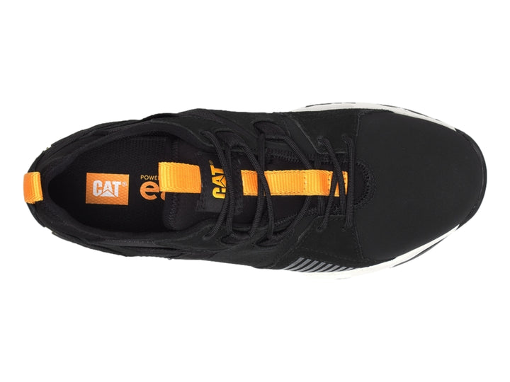 Zapato deportivo Caterpillar color negro con suela blanca y detalles en naranja.
