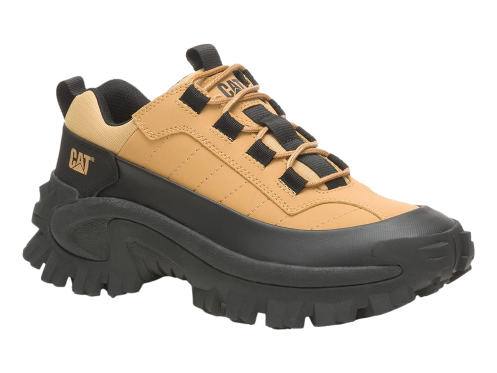 Zapato deportivo Caterpillar en color negro y taffy con suela gruesa y resistente.